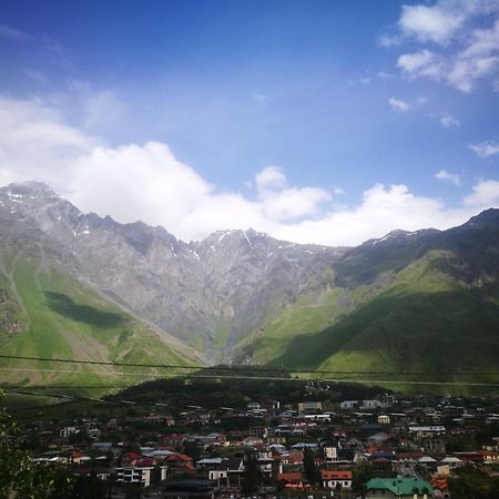 Belas Guesthouse Kazbegi Exterior foto