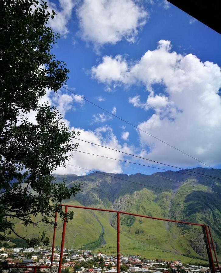 Belas Guesthouse Kazbegi Exterior foto